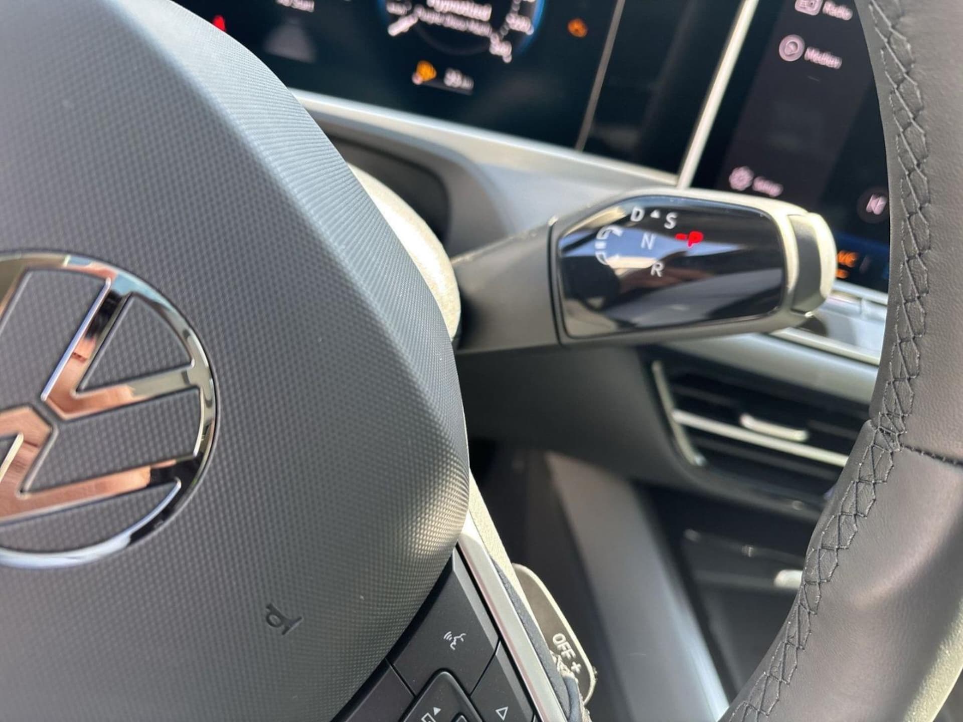 Volkswagen Passat Elegance