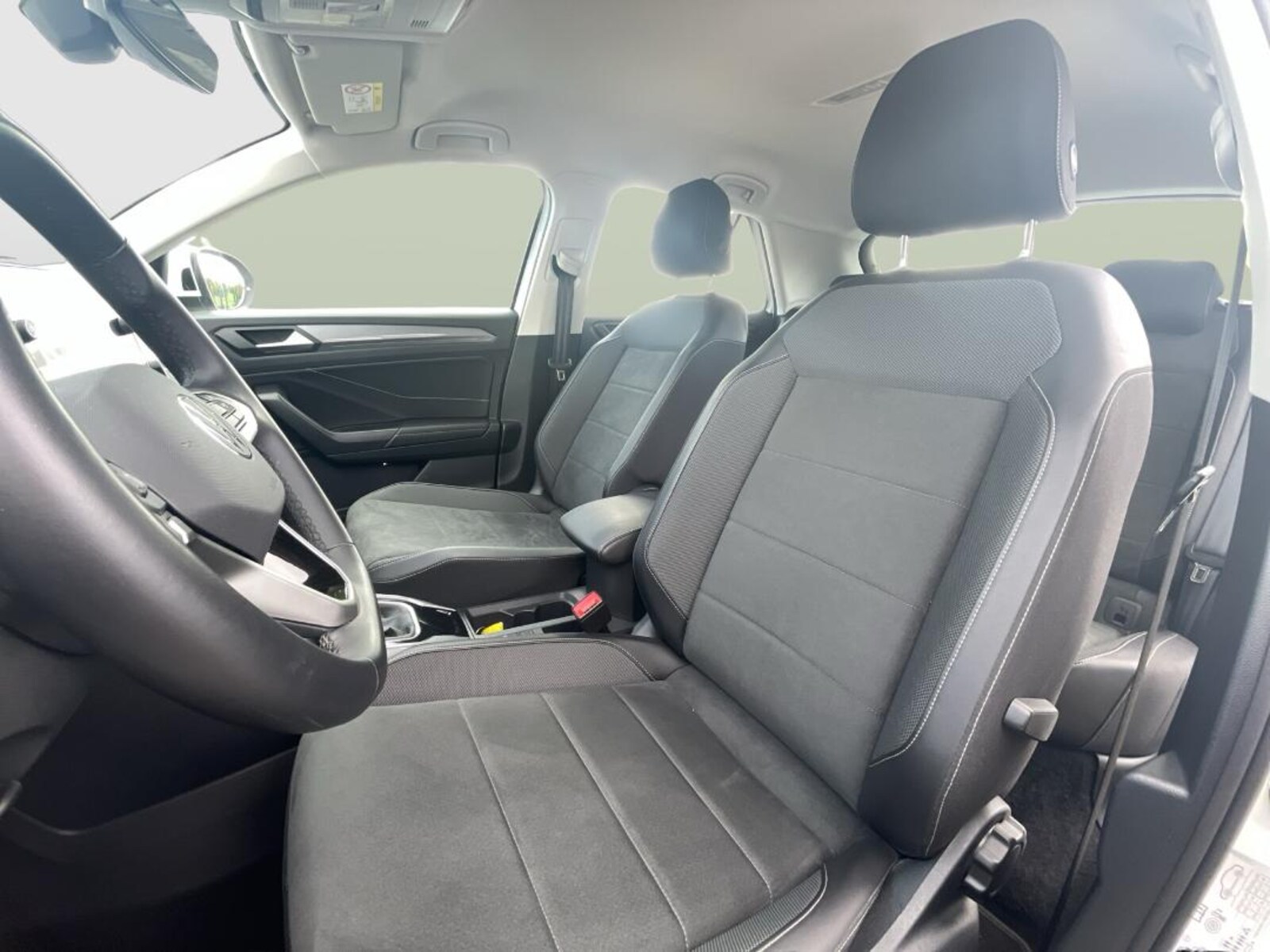 Volkswagen T-Roc – Bild 15