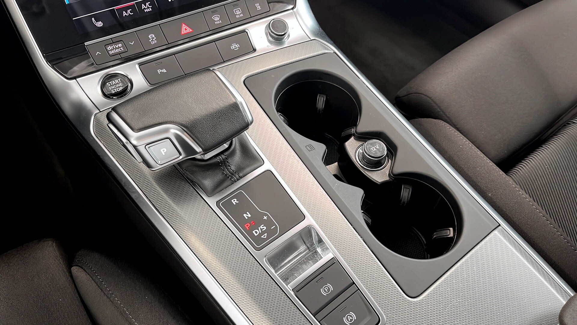 Bild som visar&nbsp;Audi A6 Avant&nbsp;A6 Avant 40 TDI quattro Proline Sport 204 hk S tronic - för mer information kontakta din Audi Partner