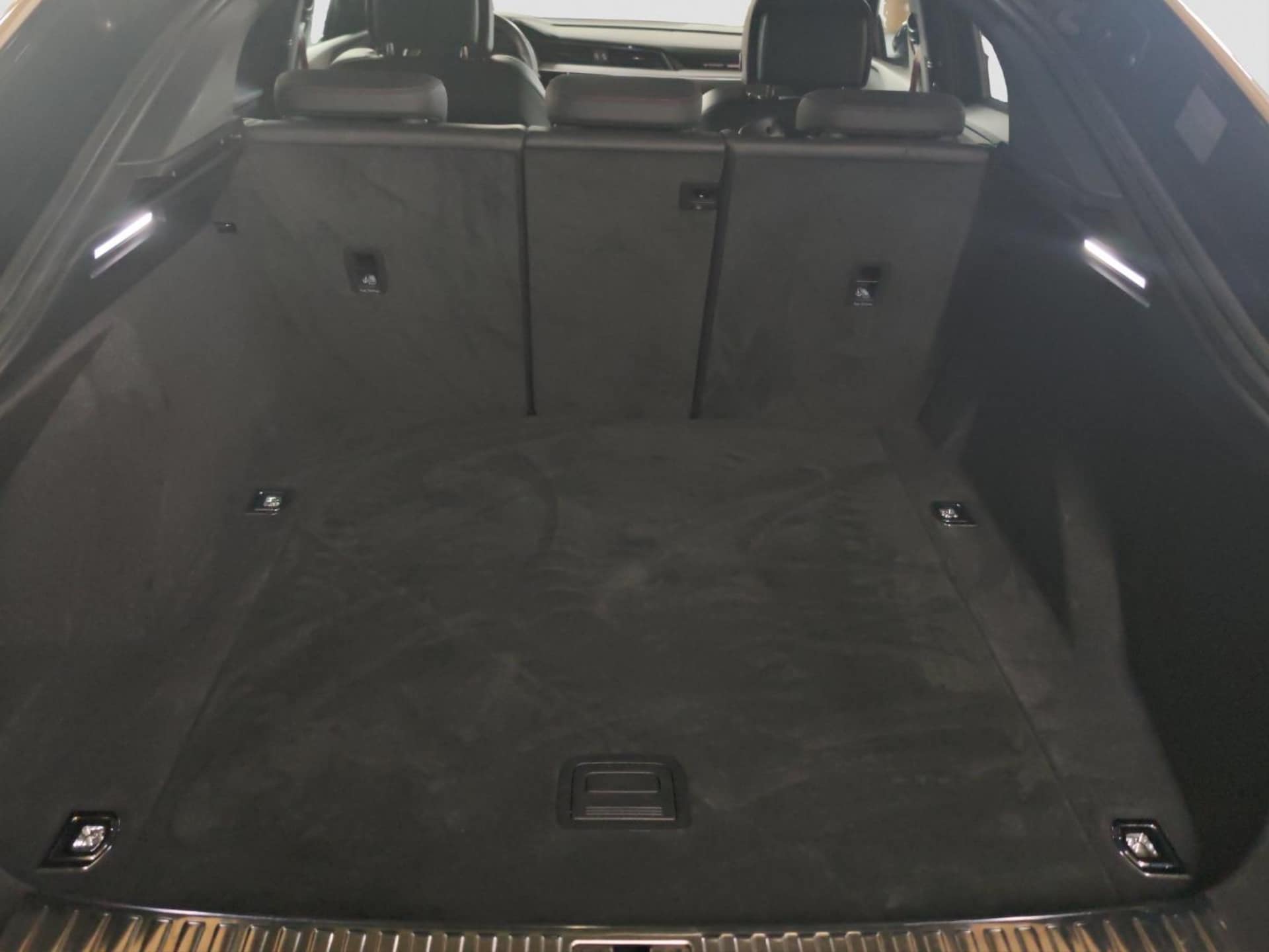 Audi Q8 Sportback e-tron S line