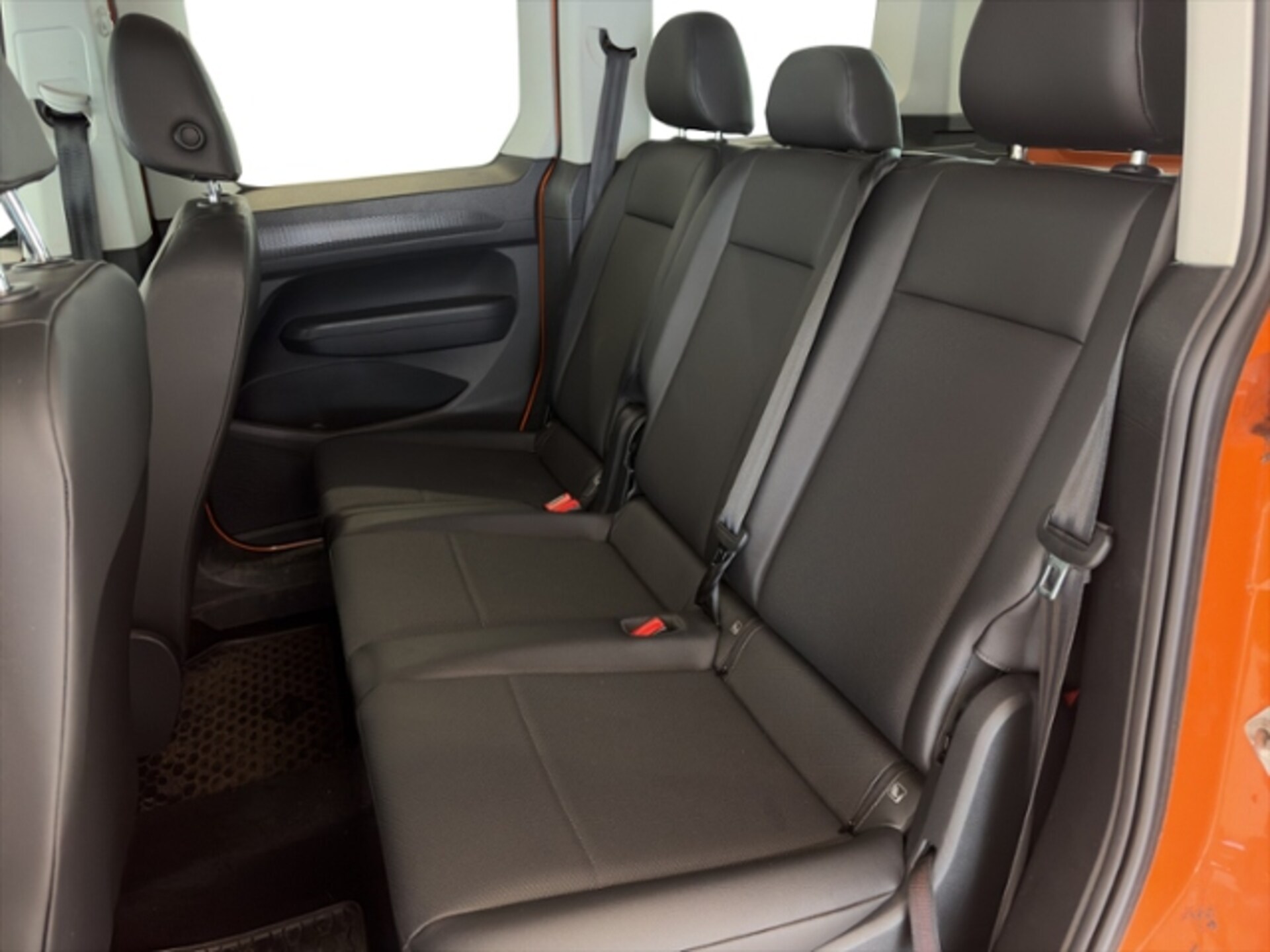 Volkswagen Caddy Kombi Basis-Modell
