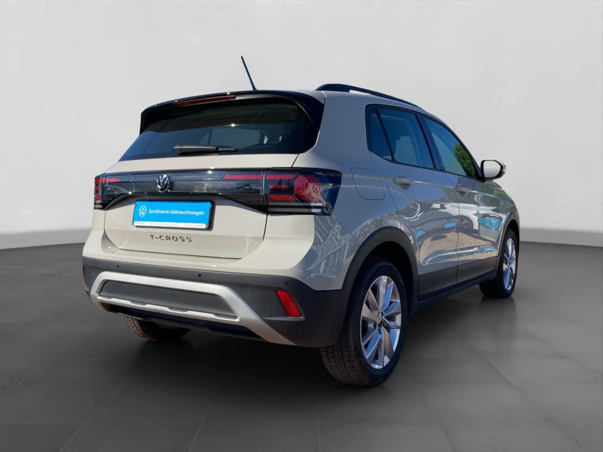 Volkswagen T-Cross Life