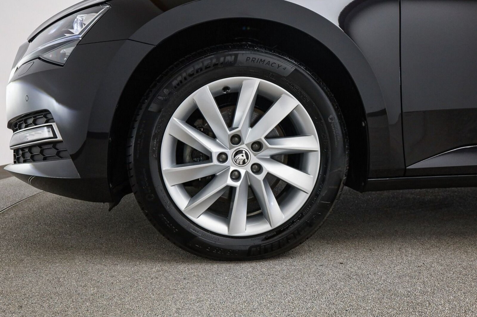 Škoda Superb Combi – Bild 8
