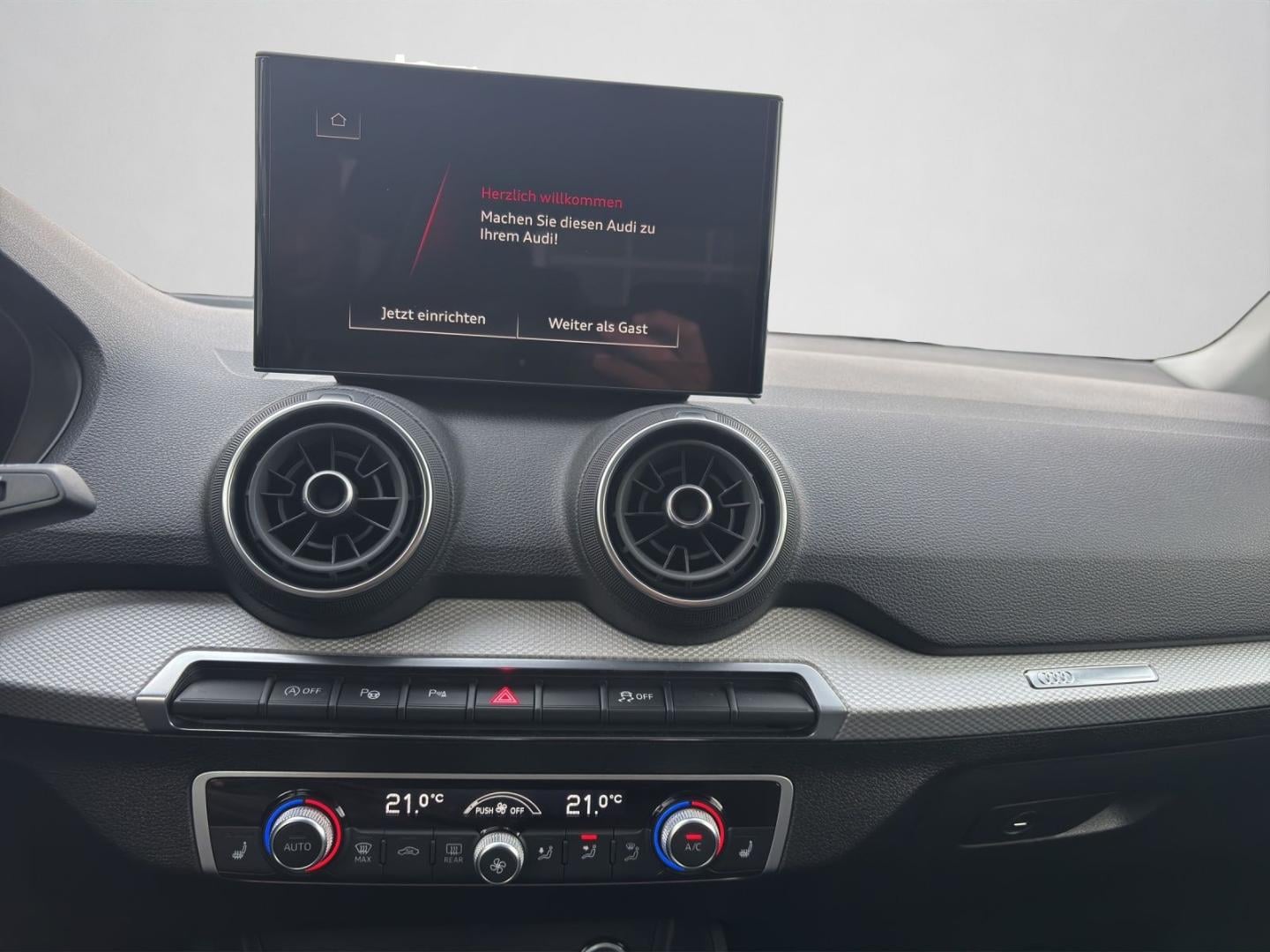 Bild über Audi Q2 advanced 35 TFSI S tronic - für weitere Informationen kontaktieren Sie den Audi Partner