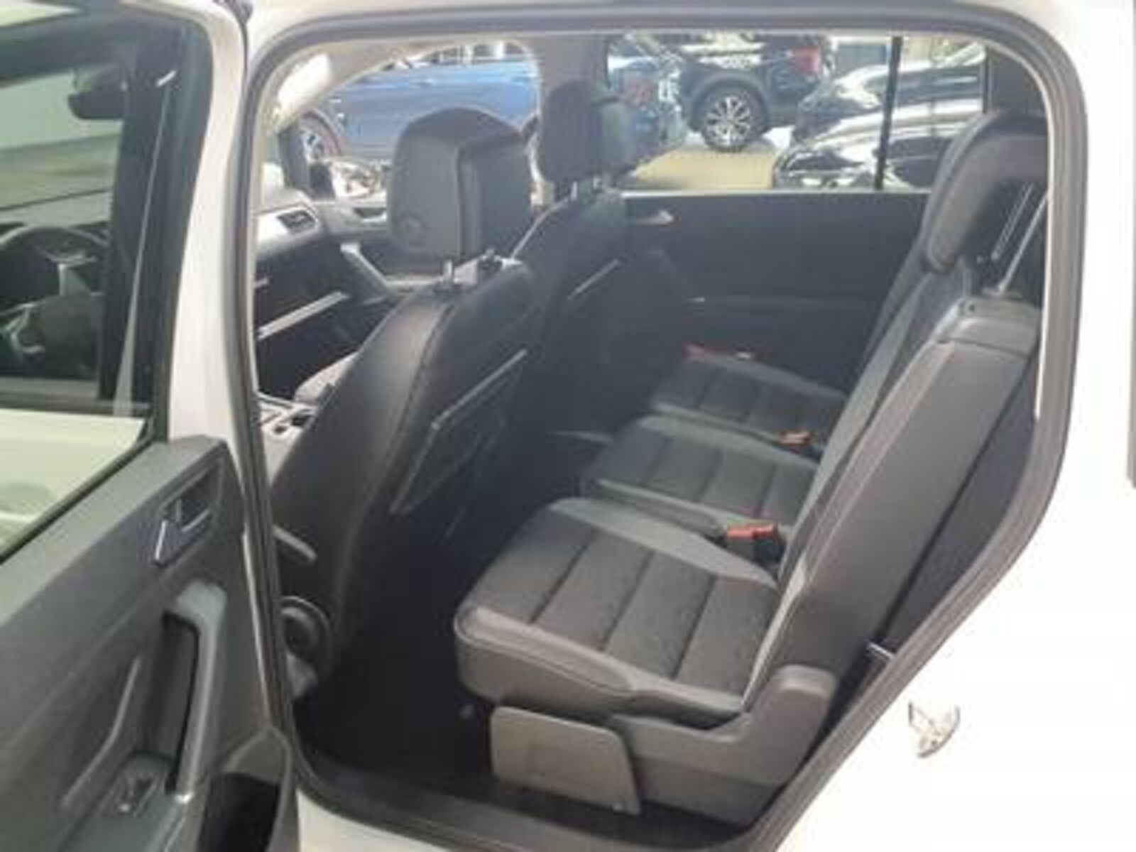 Volkswagen Touran – Bild 6