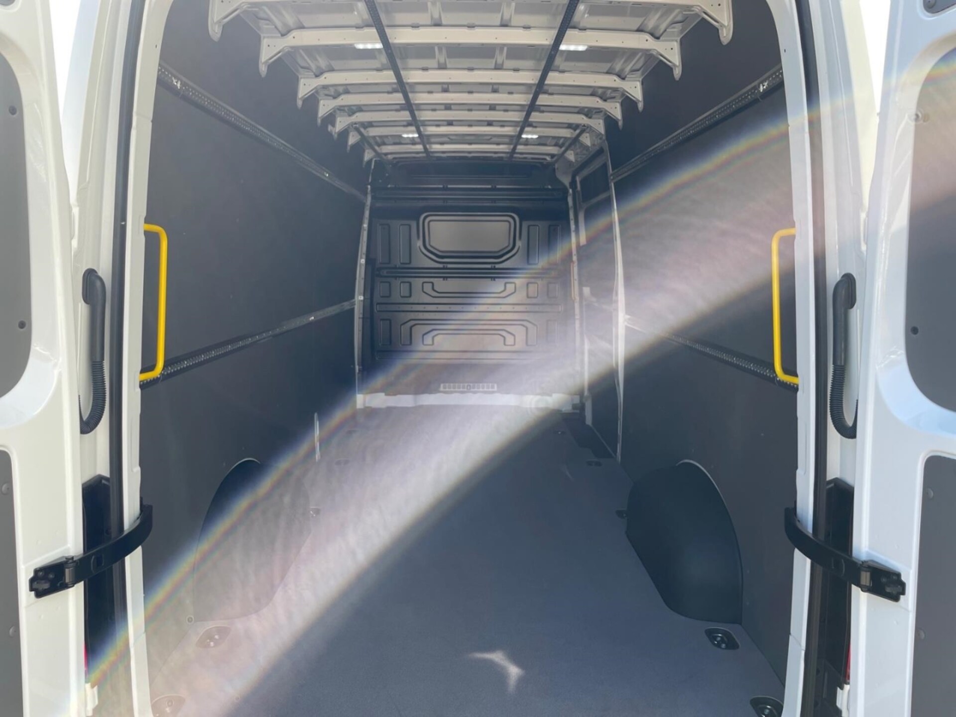 Volkswagen Crafter Kasten langer Radstand