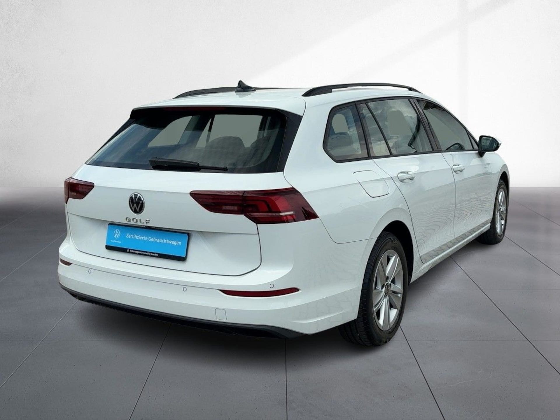 Volkswagen Golf Variant Life