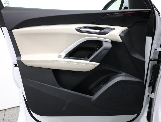 2025 Audi Q5 Premium - Photo 12