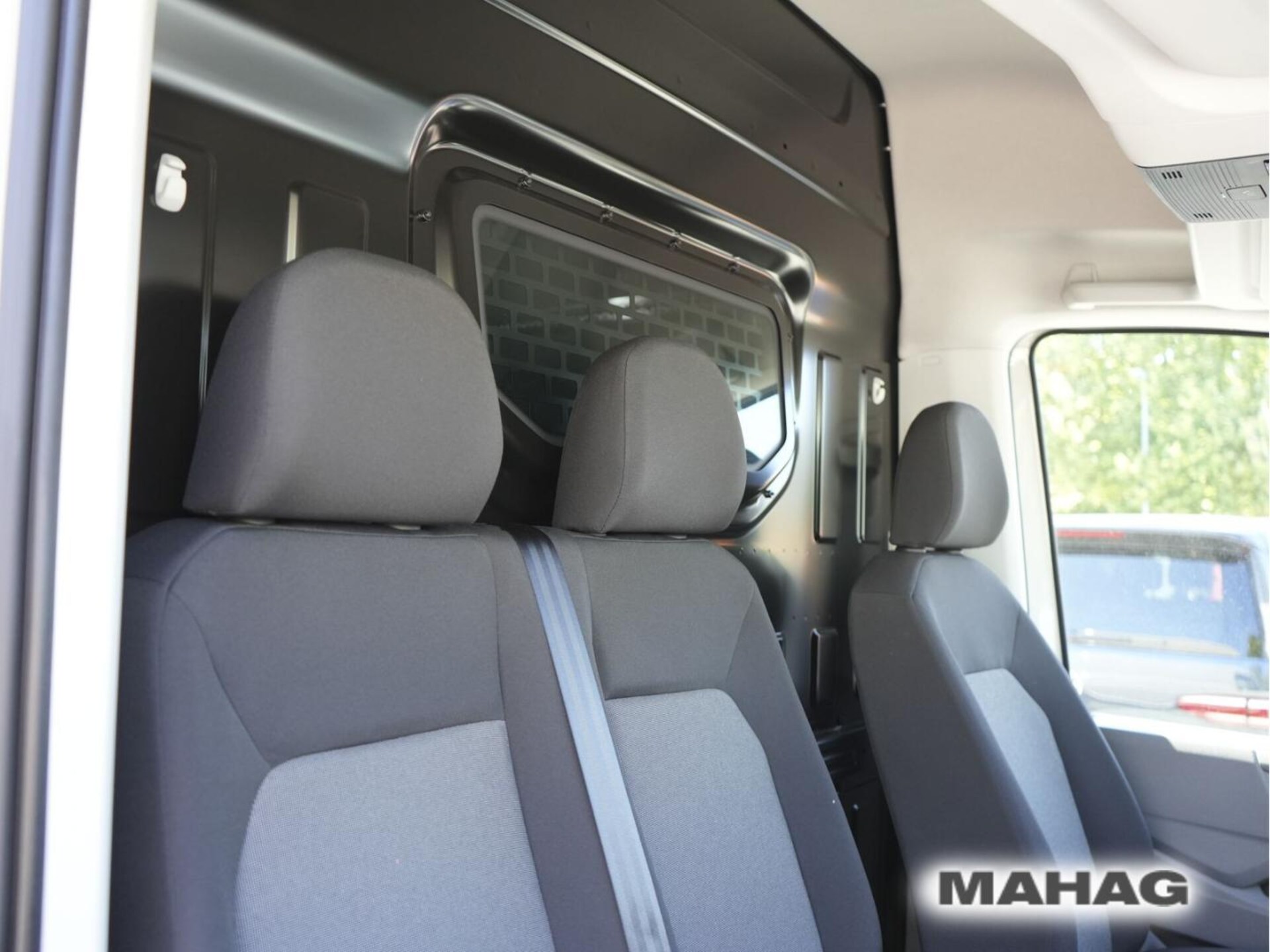 Volkswagen Crafter Kasten langer Radstand