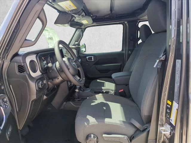 2025 Jeep Gladiator