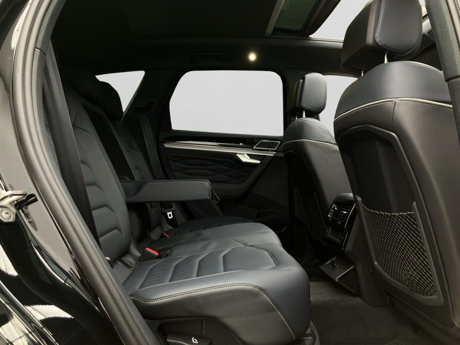 Volkswagen Touareg – Bild 17
