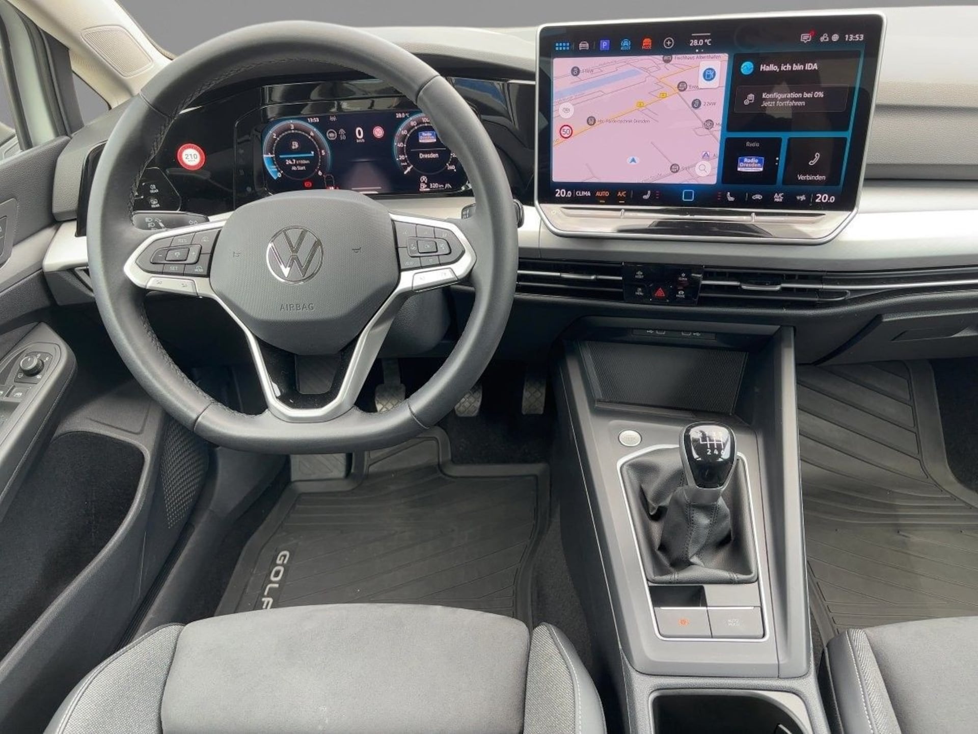 Volkswagen Golf Variant Life