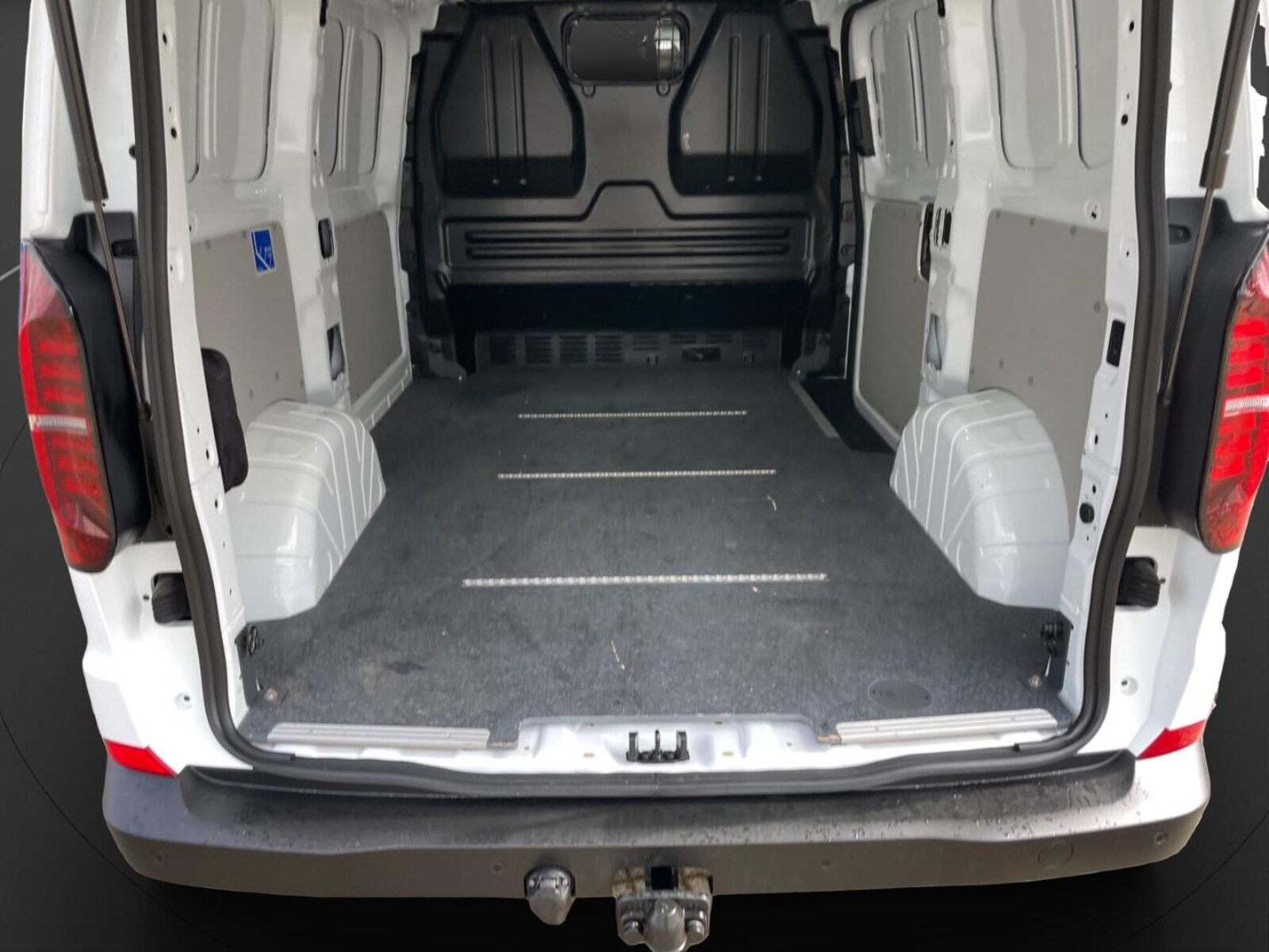 Volkswagen Transporter Kasten kurzer Radstand – Bild 13