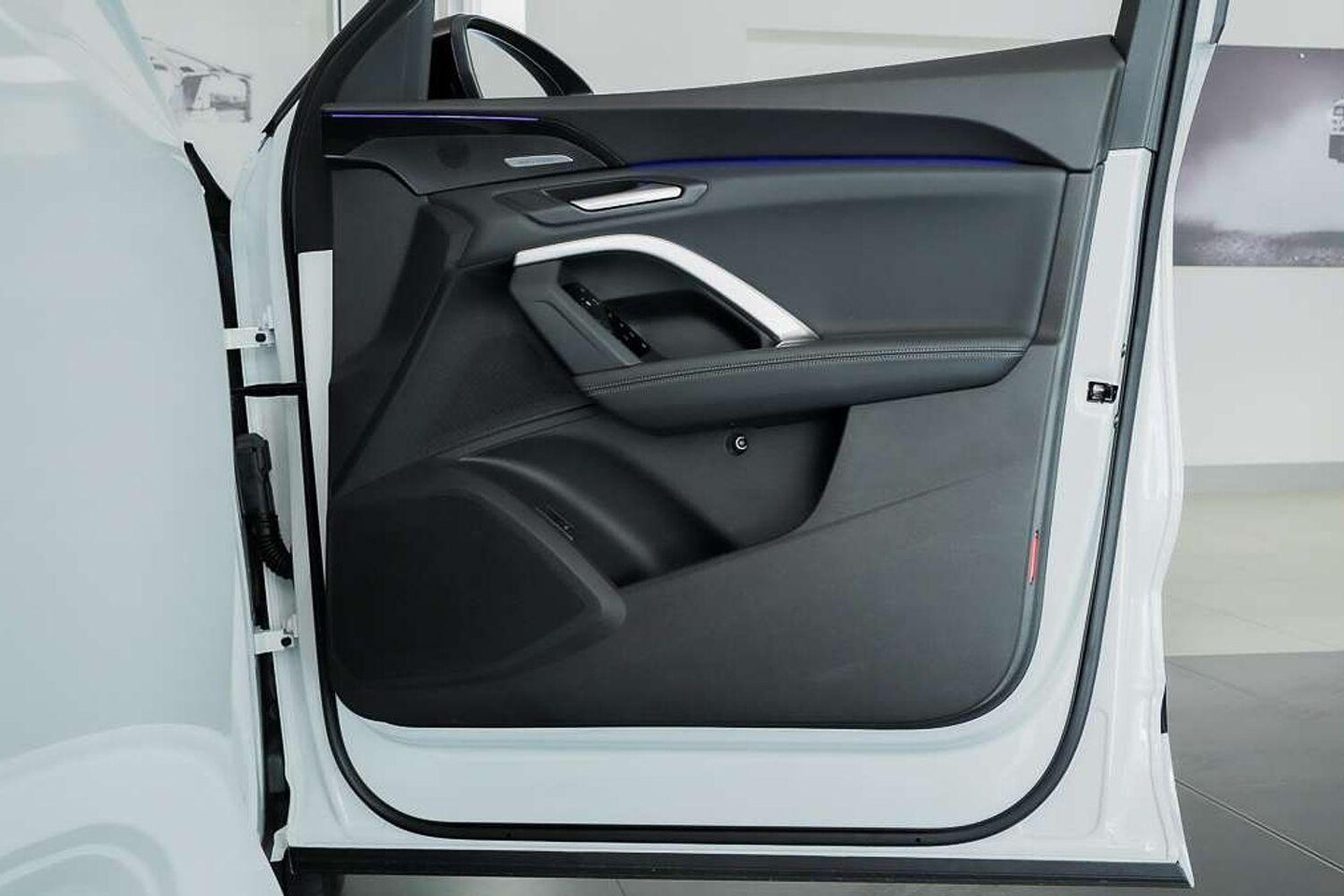 Image about Audi Q5 SUV TDI quattro 150 kW sport