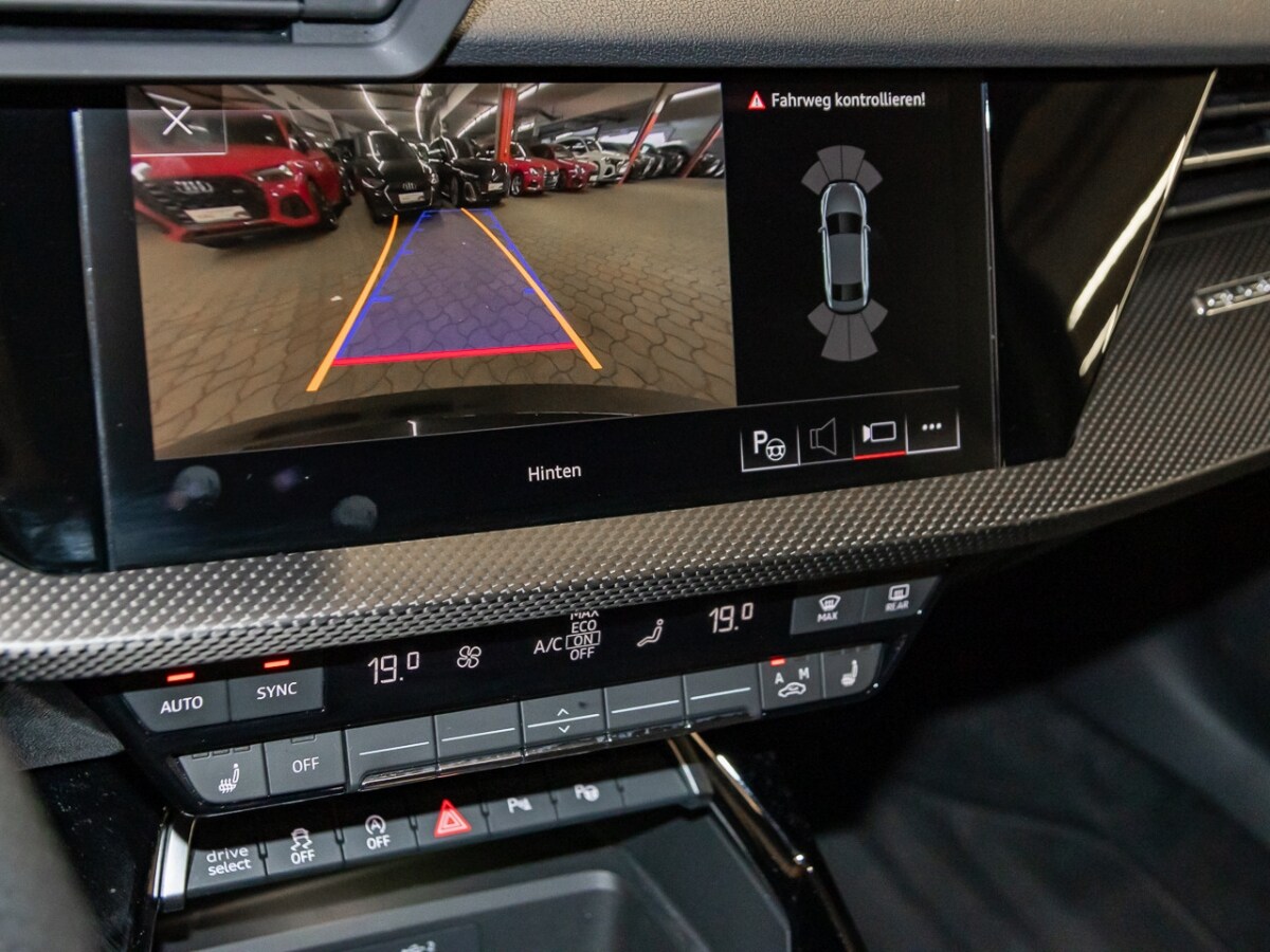 Image about Audi RS 3 Limousine TFSI quattro S tronic