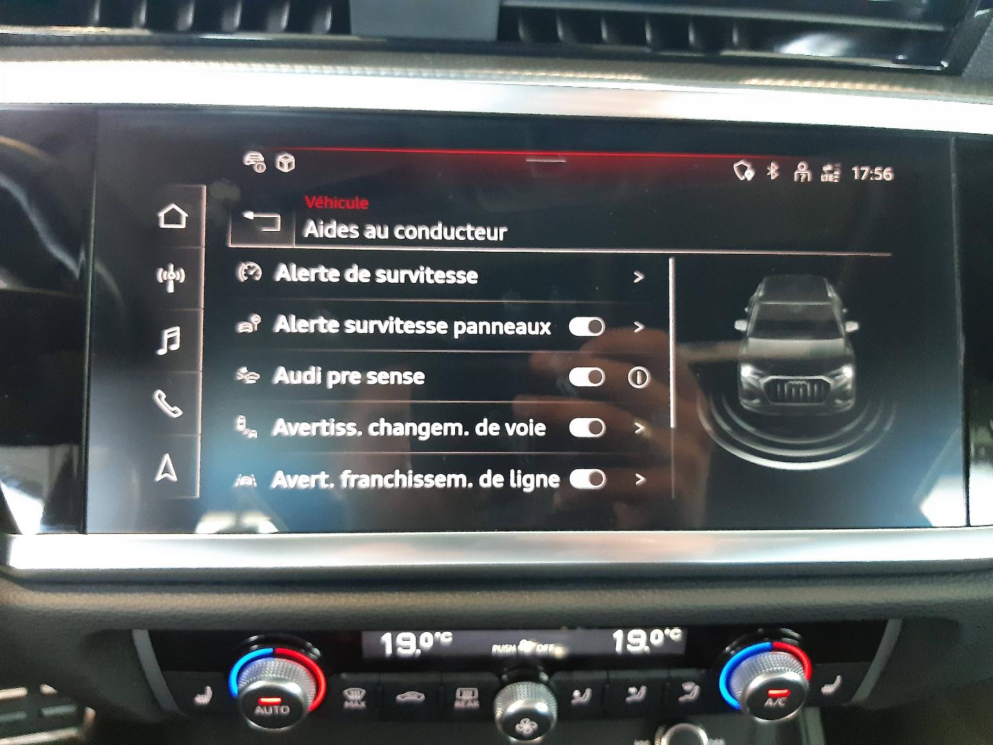 Image about Audi Q3 S line 35 TFSI 110 kW (150 ch) S tronic