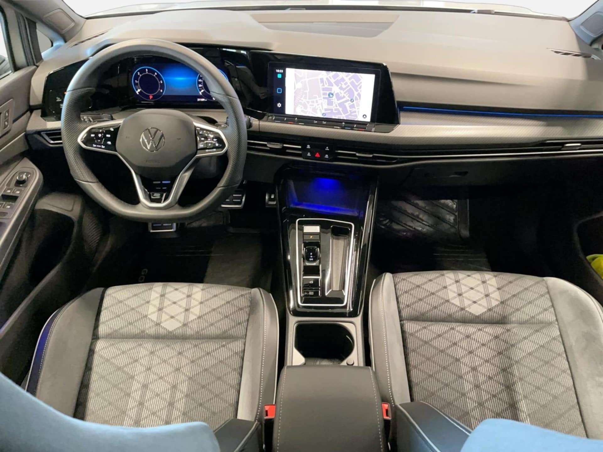 Volkswagen Golf R-Line