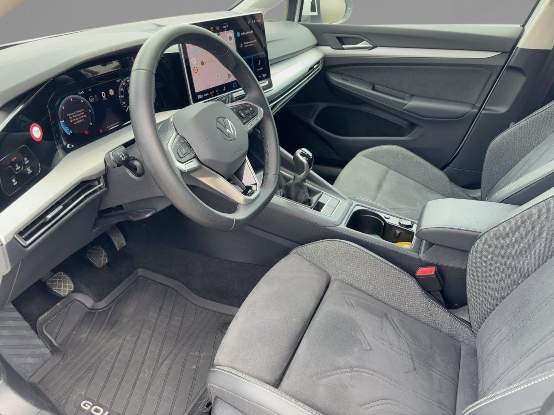 Volkswagen Golf Variant Life
