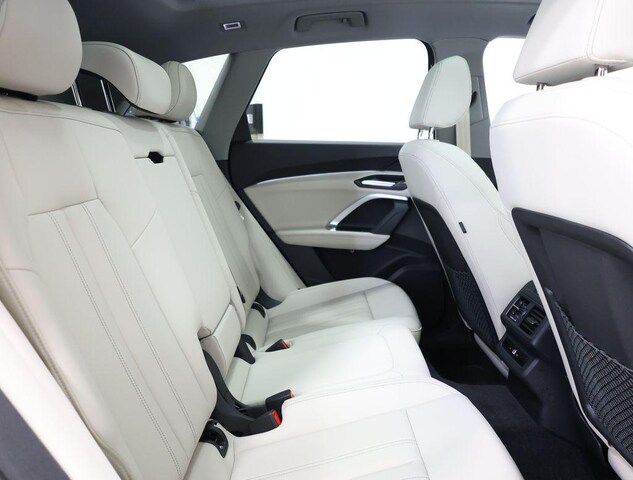 2025 Audi Q5 Premium - Photo 24