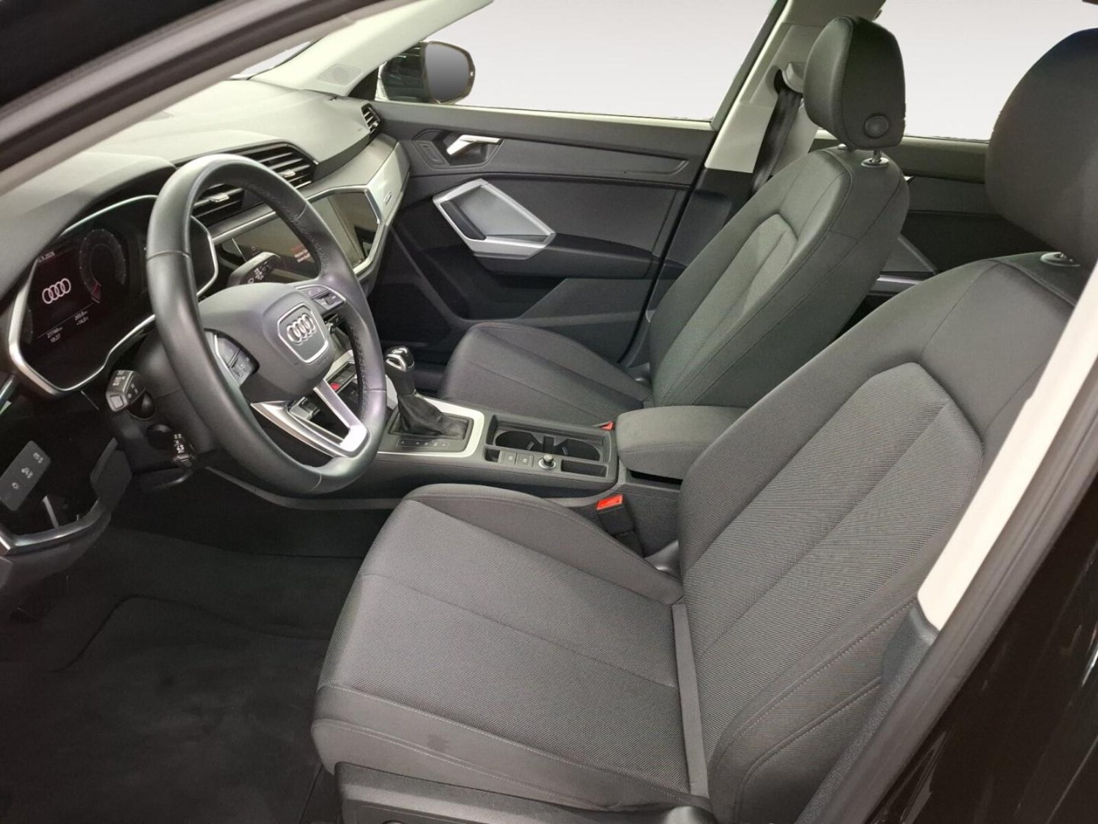 Audi Q3 – Bild 8