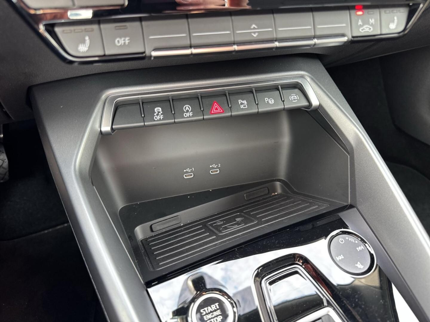 Bild über Audi A3 Limousine S line 35 TDI S tronic - für weitere Informationen kontaktieren Sie den Audi Partner