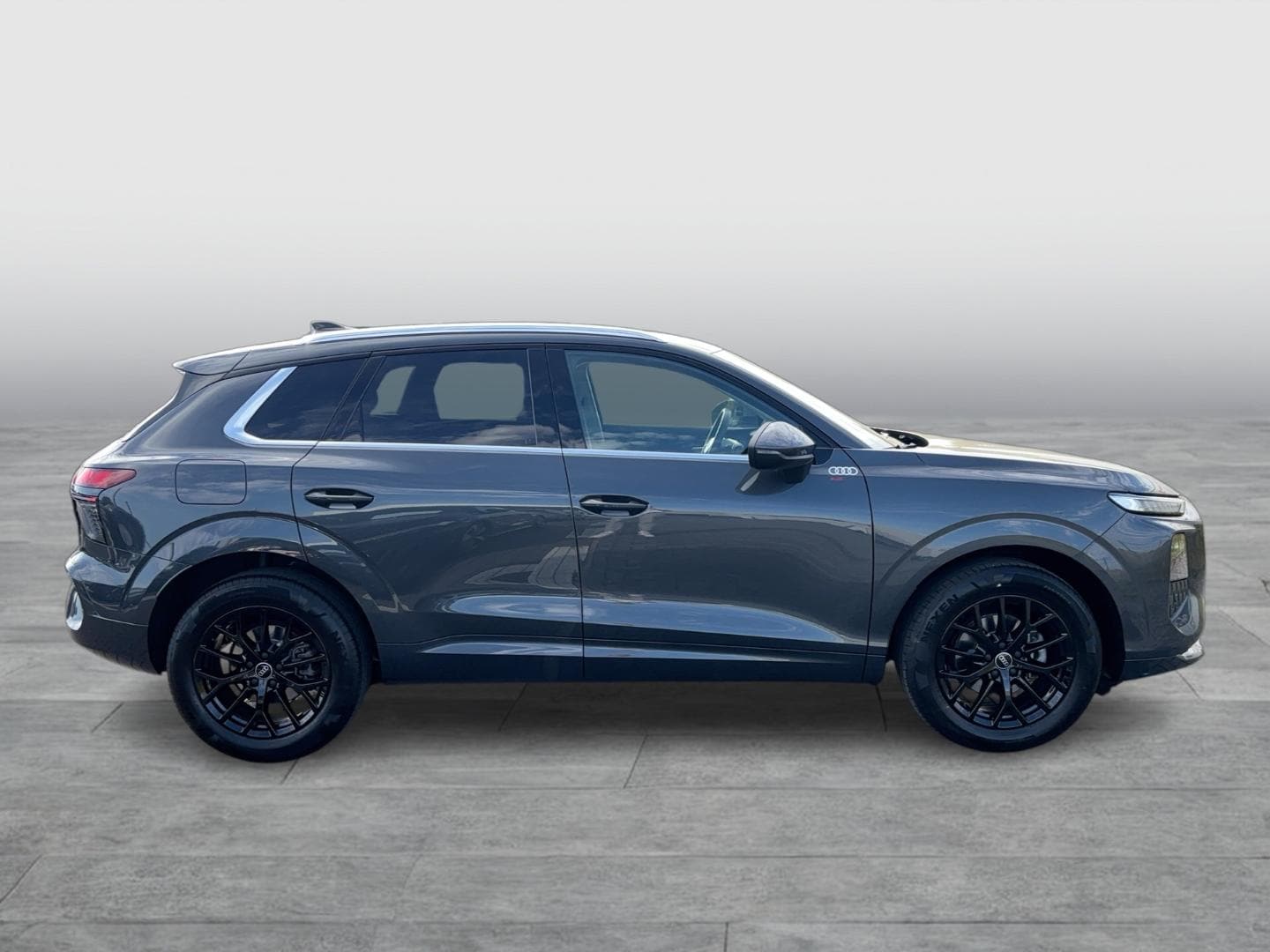 Bild über Audi Q3 SUV TFSI 110 kW S tronic - für weitere Informationen kontaktieren Sie den Audi Partner