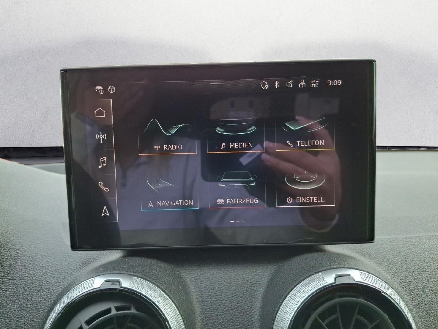 Bild über Audi Q2 advanced 30 TFSI Schaltgetriebe - für weitere Informationen kontaktieren Sie den Audi Partner