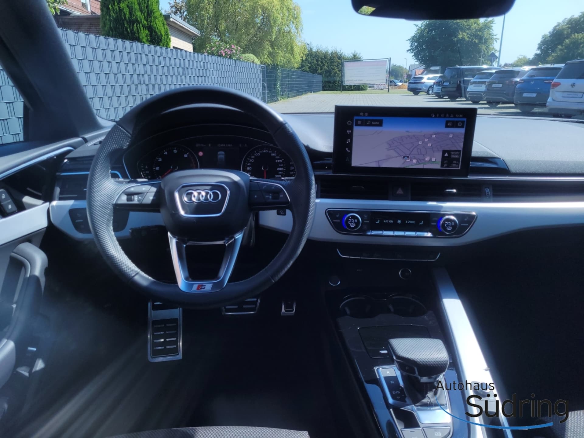 Audi A4 Avant S line