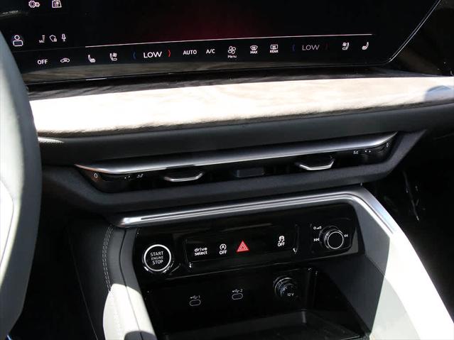 2025 AUDI Q5 - Image 23