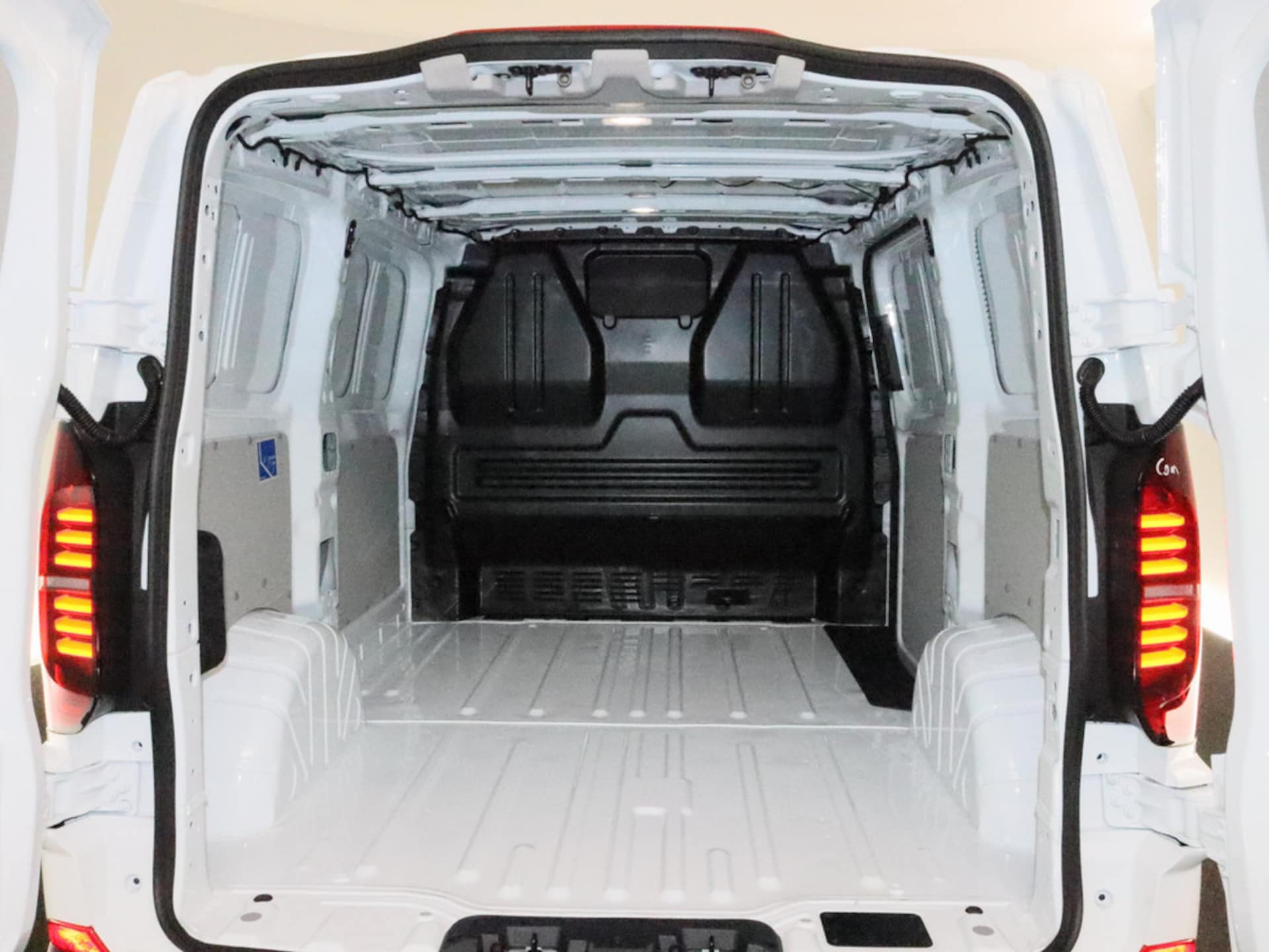 Volkswagen Transporter Kasten kurzer Radstand