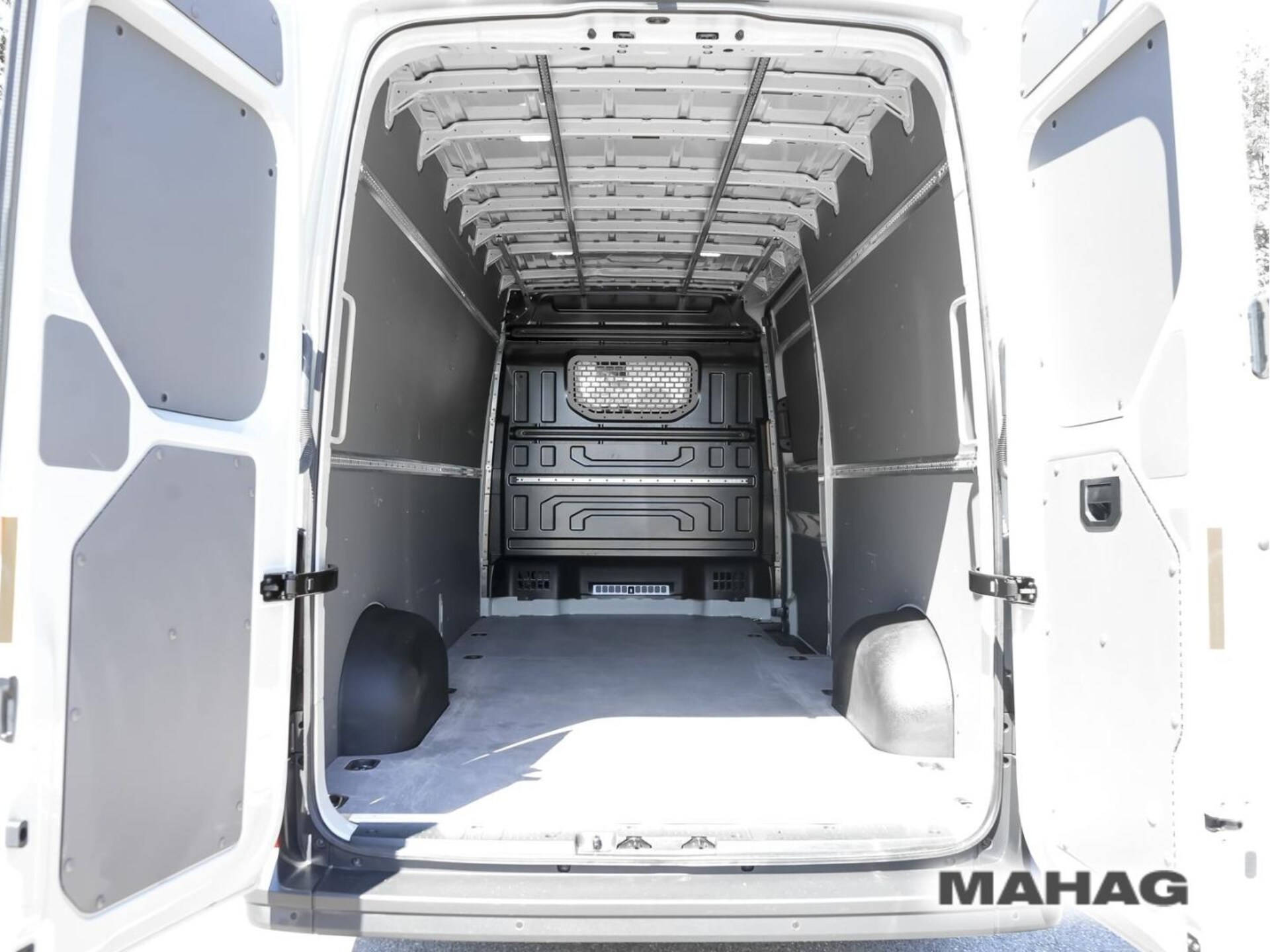 Volkswagen Crafter Kasten langer Radstand