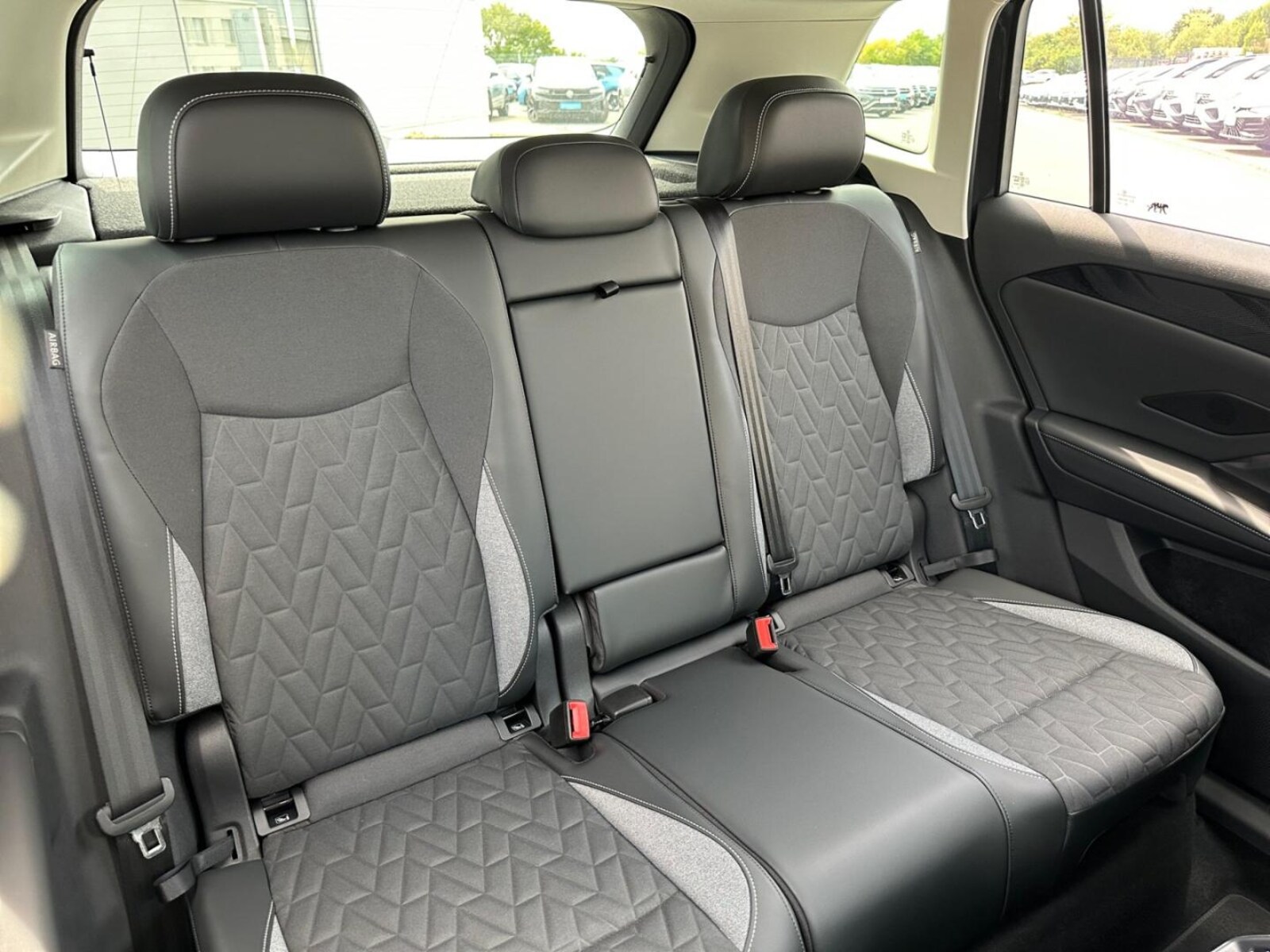 Volkswagen Tiguan – Bild 10