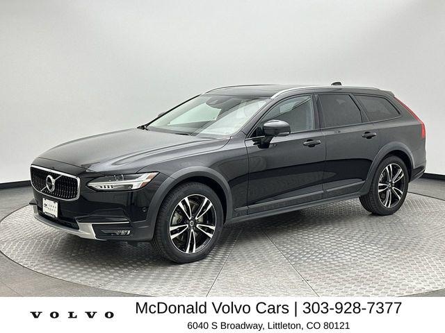 2018 Volvo V90 Cross Country