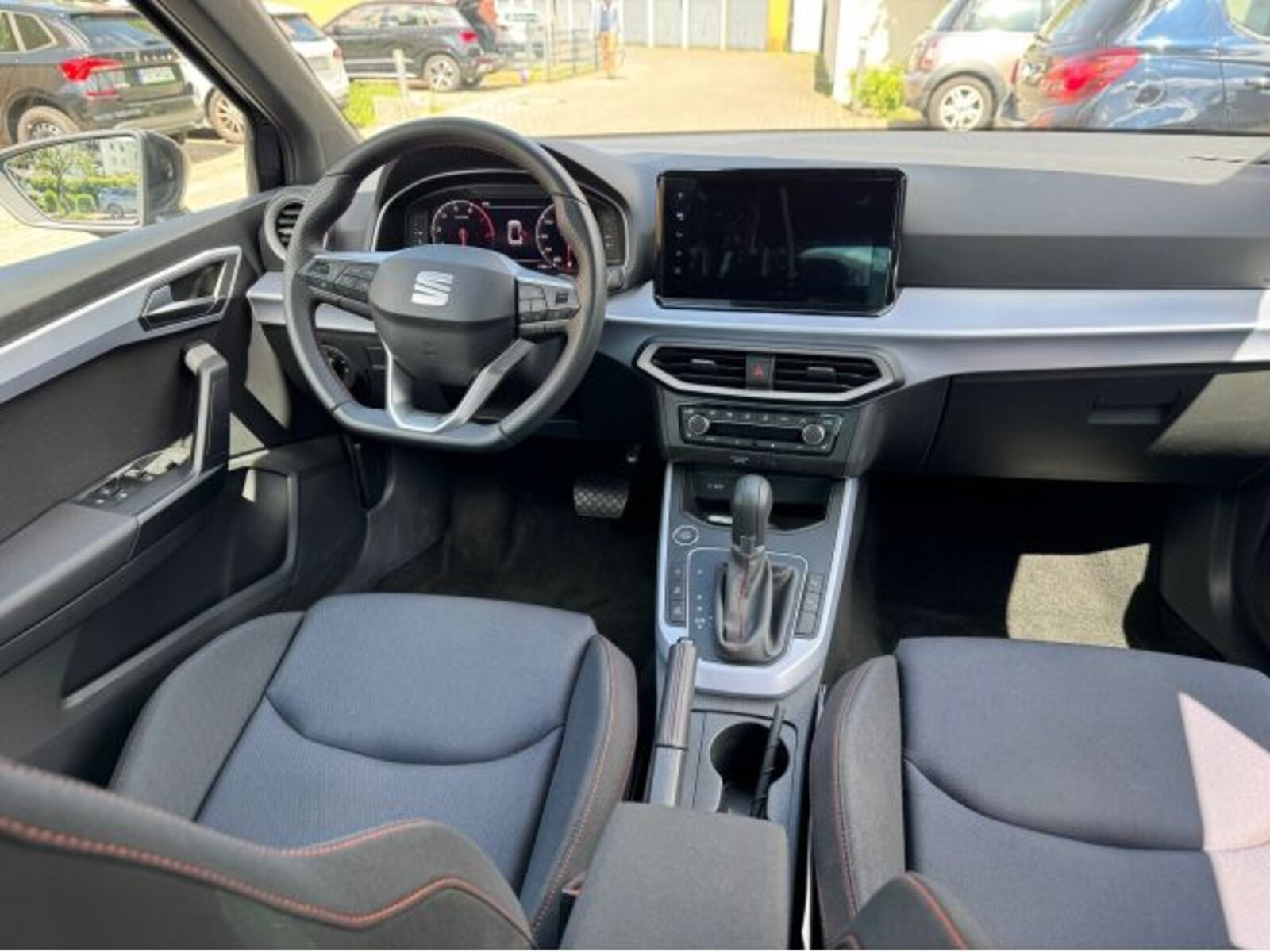 SEAT Arona – Bild 12