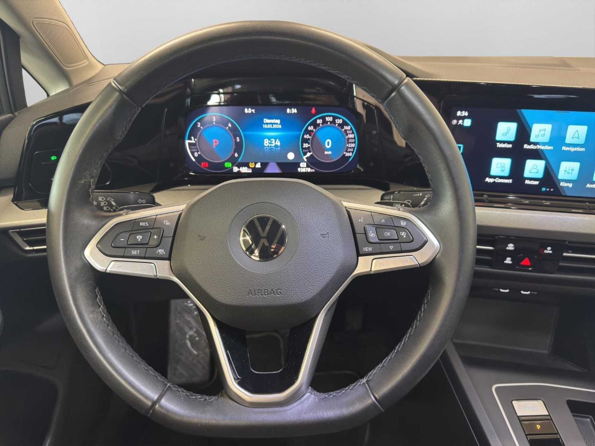 Volkswagen Golf Variant Life