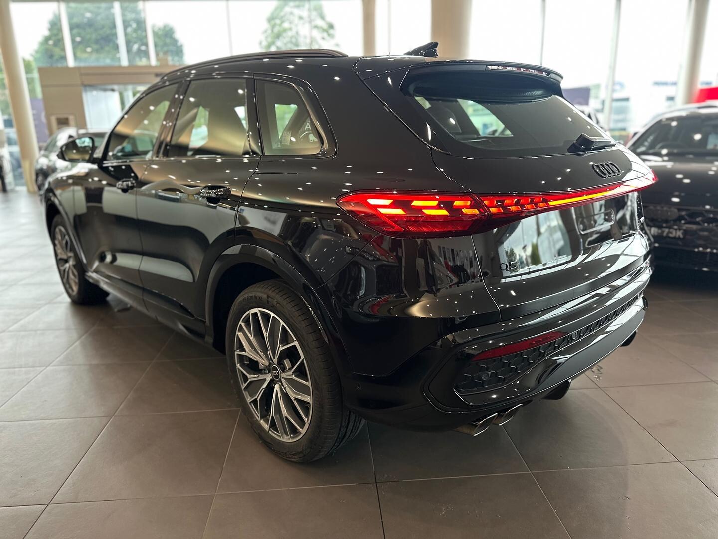 Image about Audi Q5 SUV TDI quattro 150 kW sport