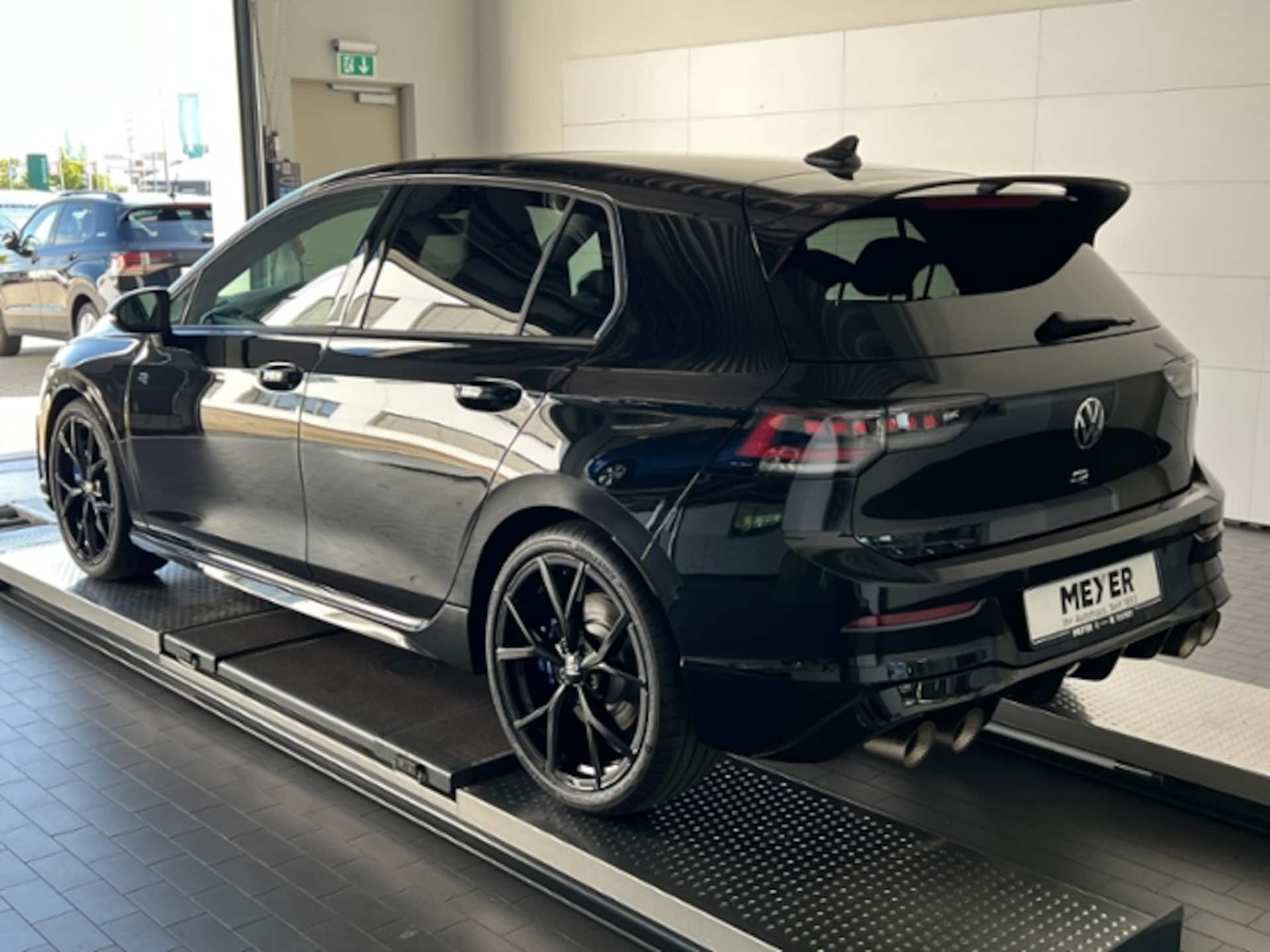 Volkswagen Golf R