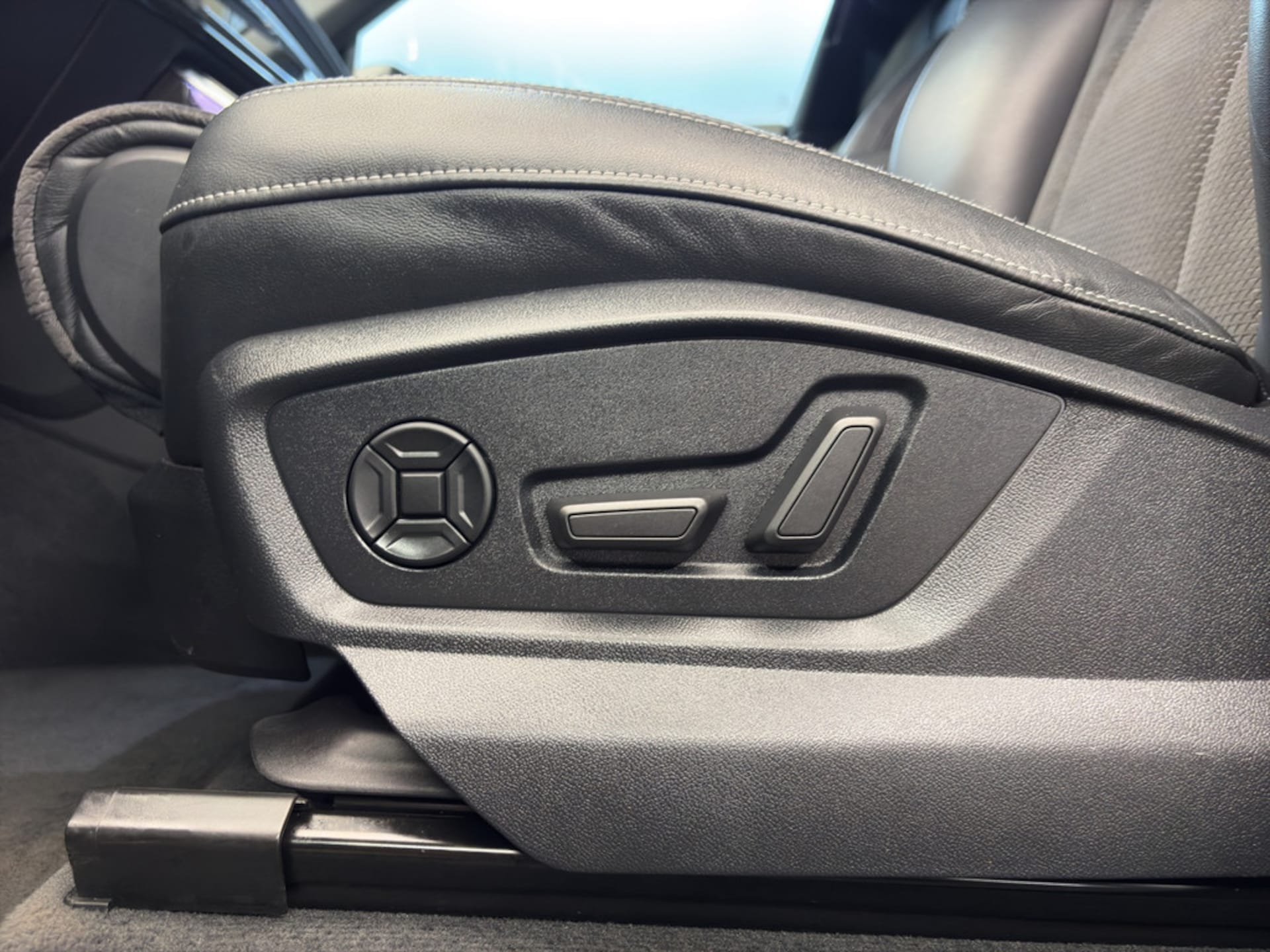 Audi SQ8 SUV