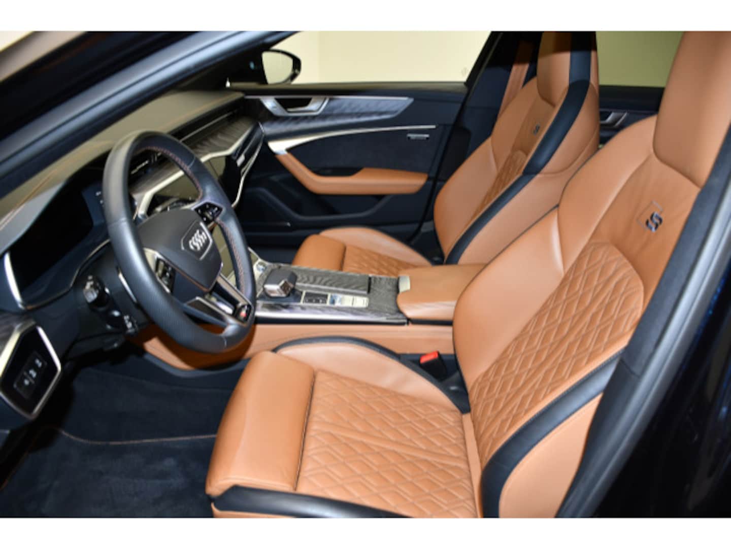 Bild über Audi S6 Limousine TDI quattro tiptronic - für weitere Informationen kontaktieren Sie den Audi Partner