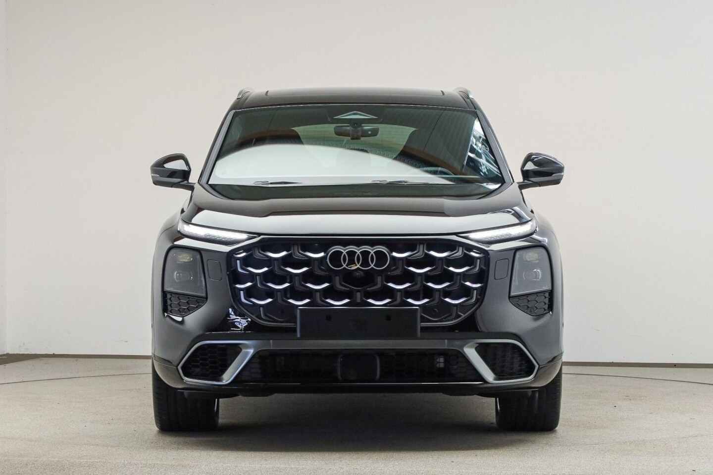 Bild über Audi Q7 SUV TDI quattro 220 kW tiptronic - für weitere Informationen kontaktieren Sie den Audi Partner