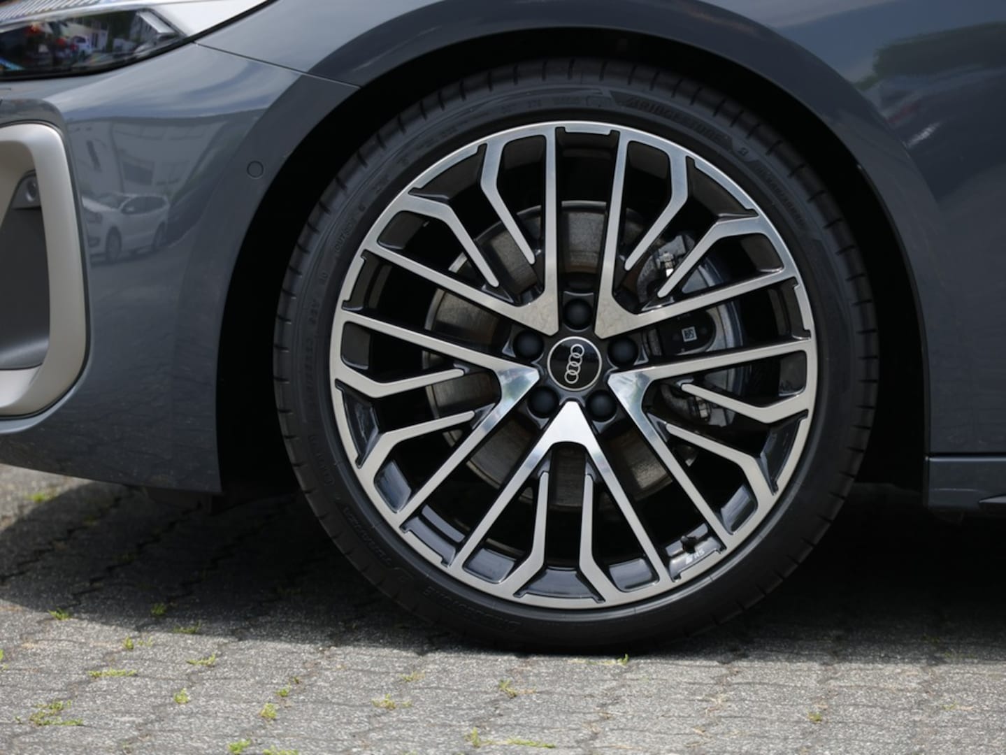 Bild über Audi A5 Limousine TDI 150 kW S tronic - für weitere Informationen kontaktieren Sie den Audi Partner
