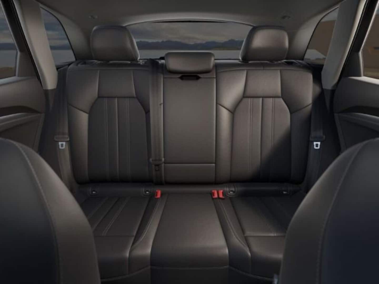Bild über Audi Q5 SUV TDI quattro 150 kW S tronic - für weitere Informationen kontaktieren Sie den Audi Partner