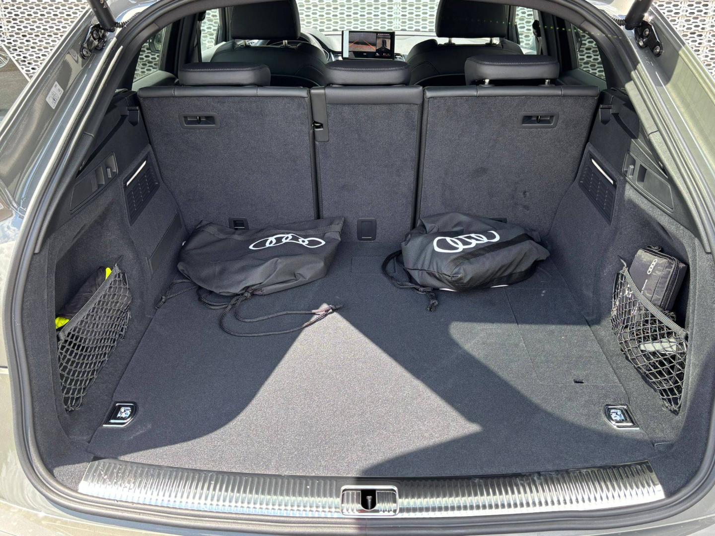 Image about Audi Q5 Sportback TFSI e Black Edition 50 TFSI e Hybride rechargeable quattro220(299)kW(ch)S tronic