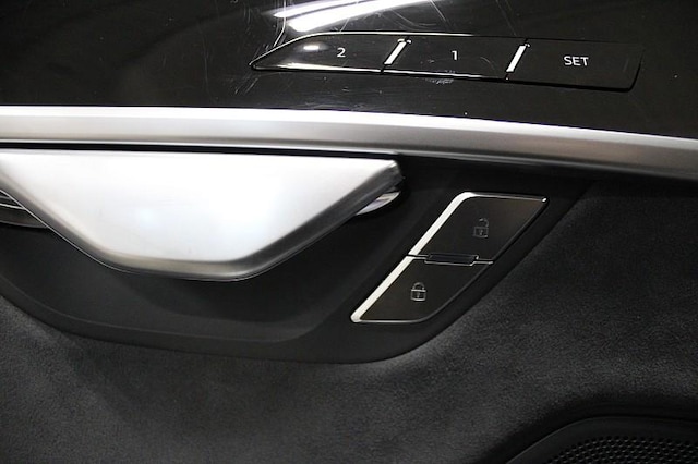 2026 Audi A8 Base - Photo 12