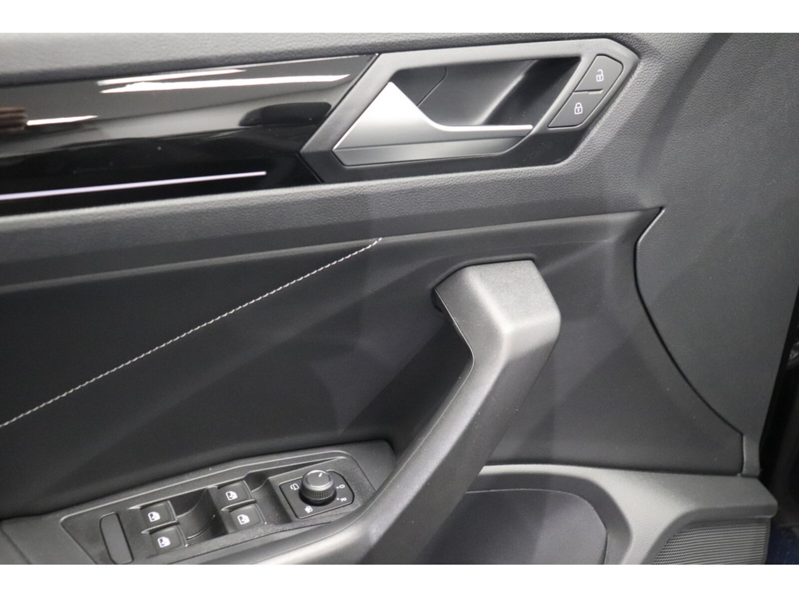 Volkswagen T-Roc Cabriolet – Bild 9