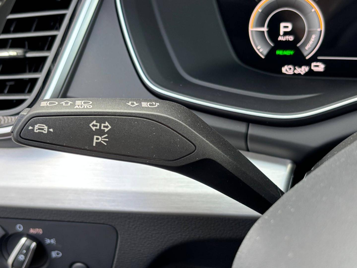 Image about Audi Q5 Sportback TFSI e Black Edition 50 TFSI e Hybride rechargeable quattro220(299)kW(ch)S tronic