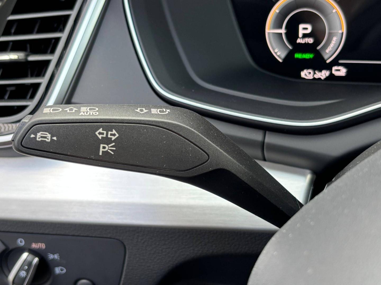 Image about Audi Q5 Sportback TFSI e Black Edition 50 TFSI e Hybride rechargeable quattro220(299)kW(ch)S tronic