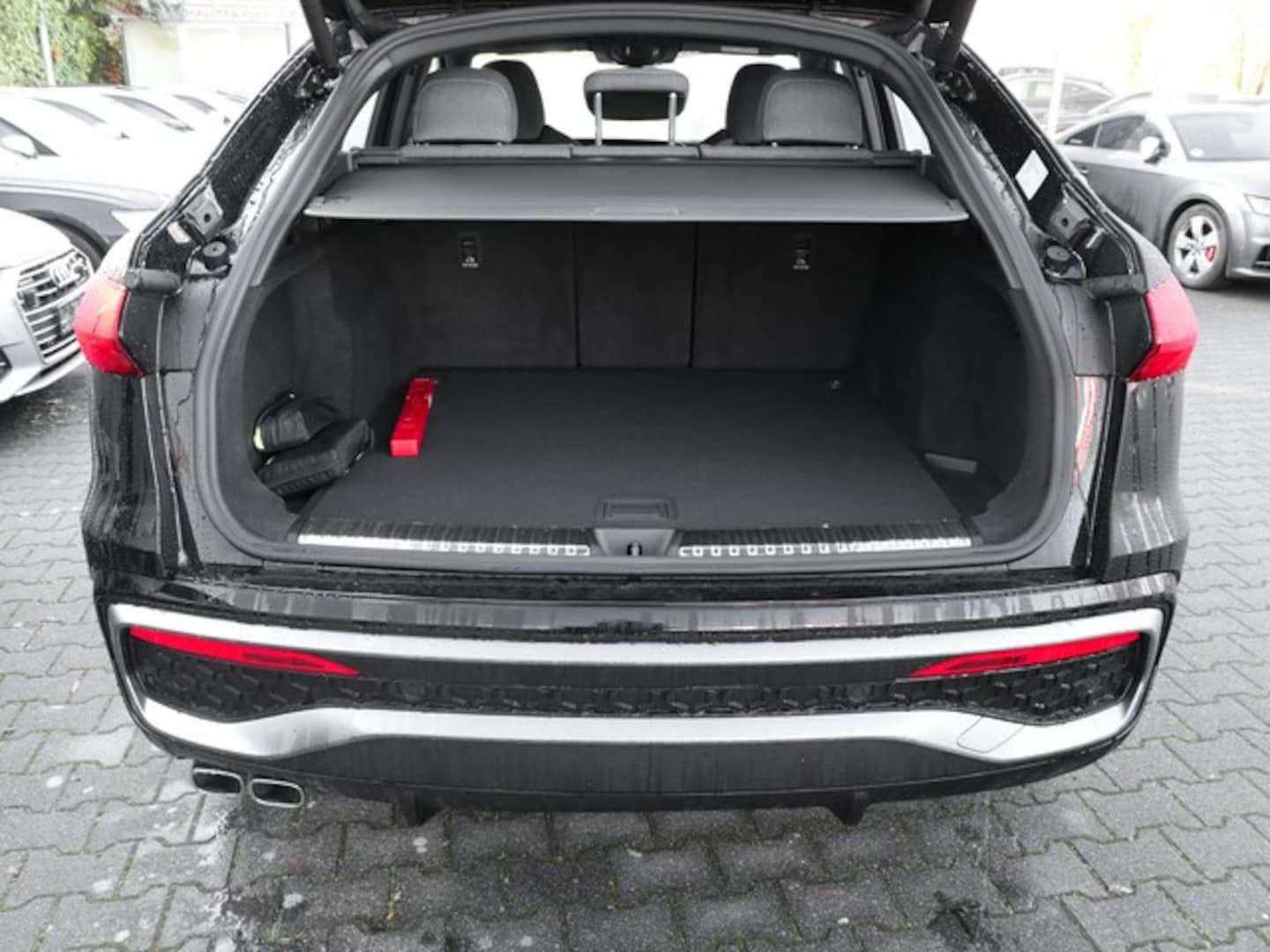 Bild über Audi Q5 Sportback TDI quattro 150 kW S tronic - für weitere Informationen kontaktieren Sie den Audi Partner