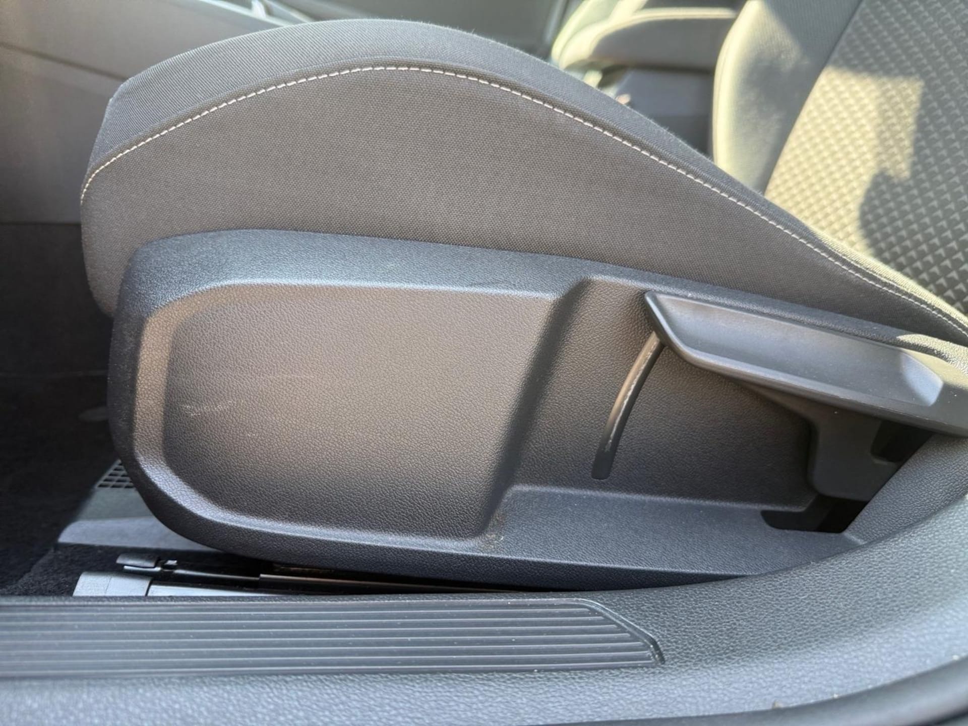Volkswagen Golf Active