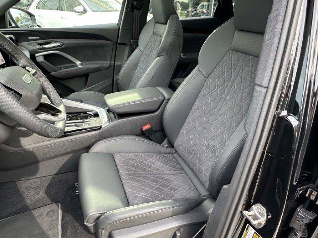 2026 Audi SQ5 Premium Plus - Photo 9